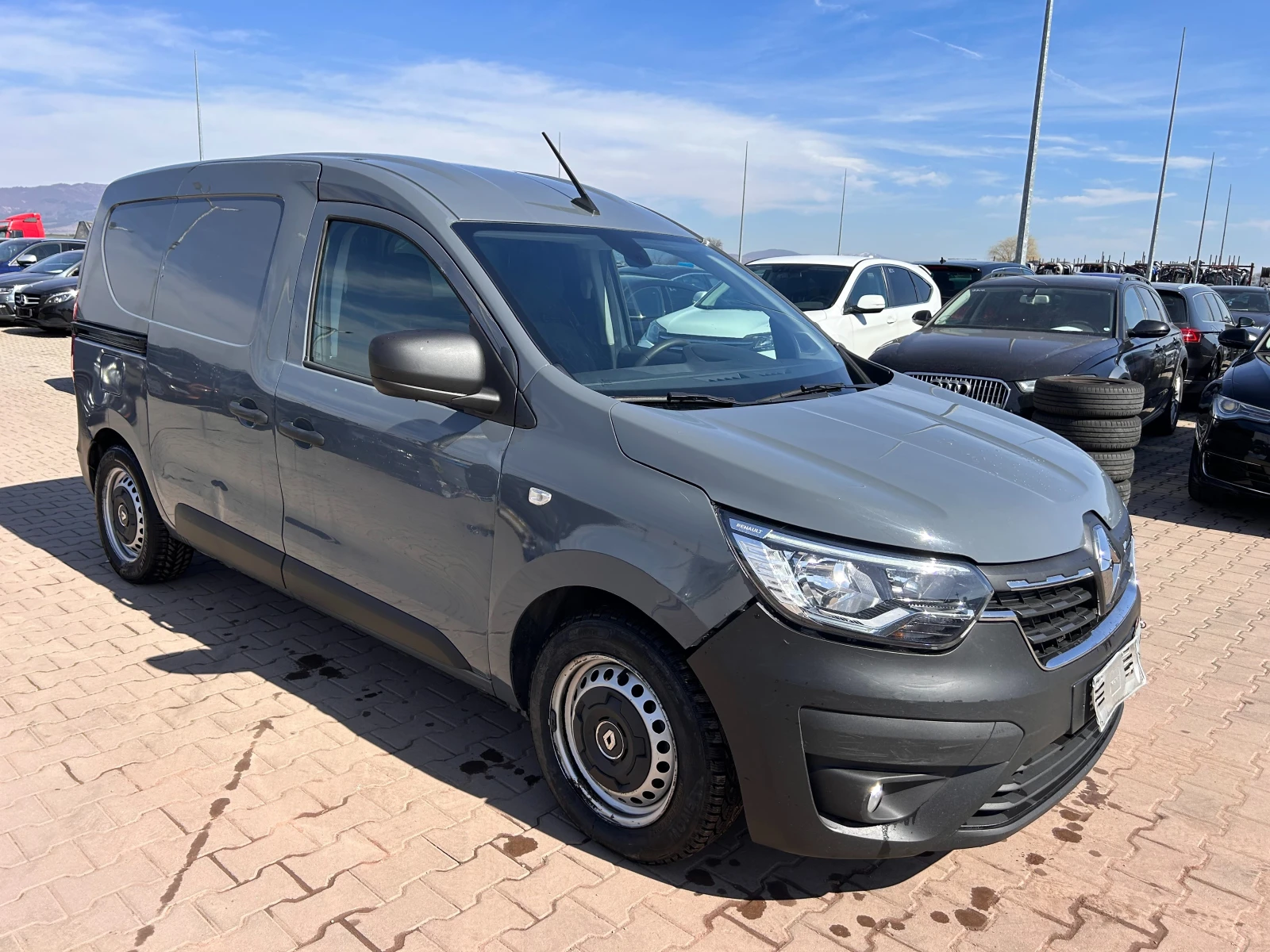 Renault Express 1.5DCI NAVI EURO 6 - изображение 4