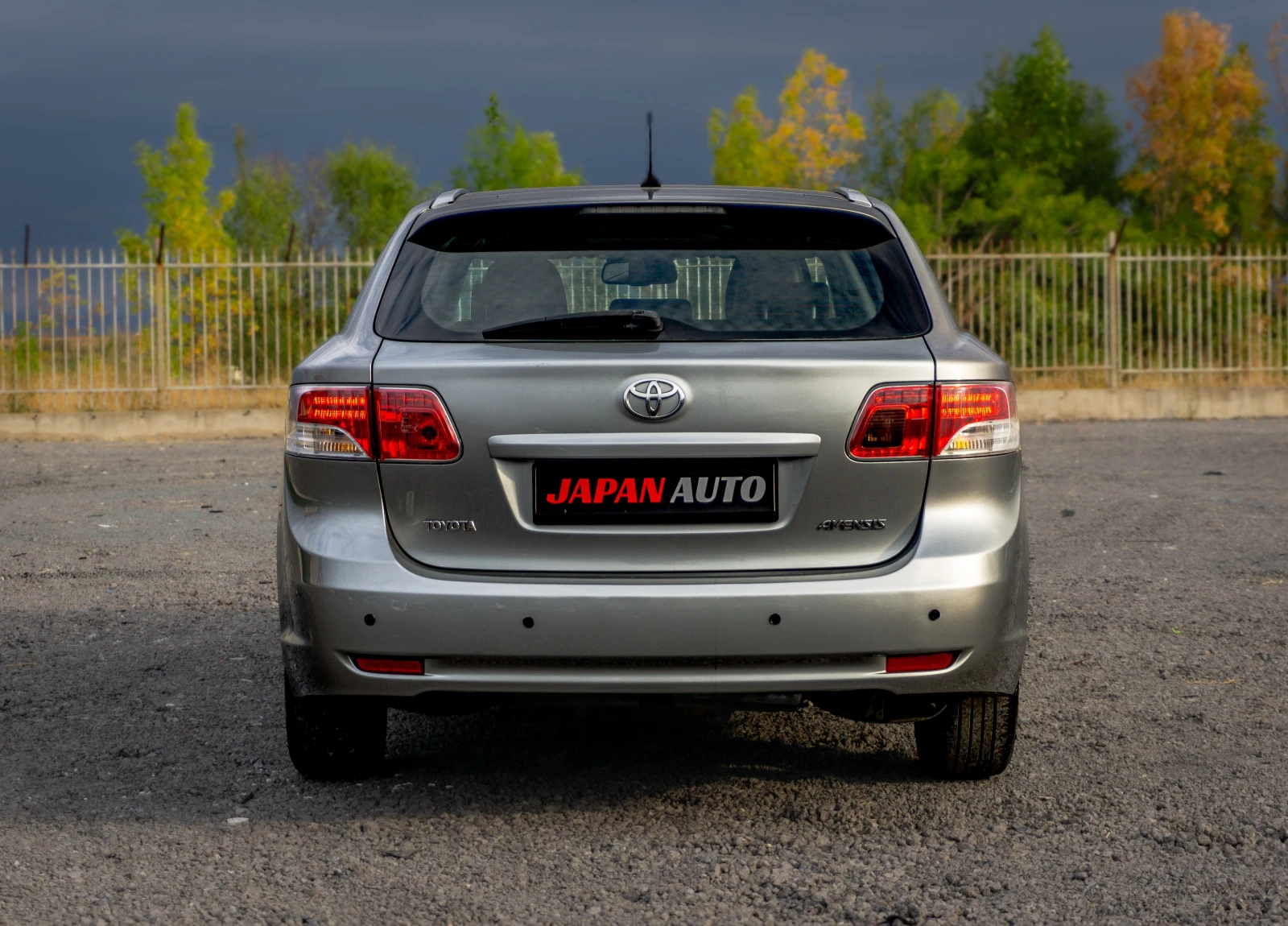 Toyota Avensis 1.8 VVT-i Automatic | С ГАРАНЦИЯ  - изображение 5