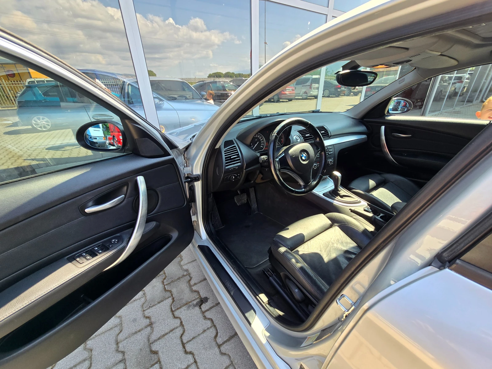 BMW 120 Автоматик !! - изображение 8