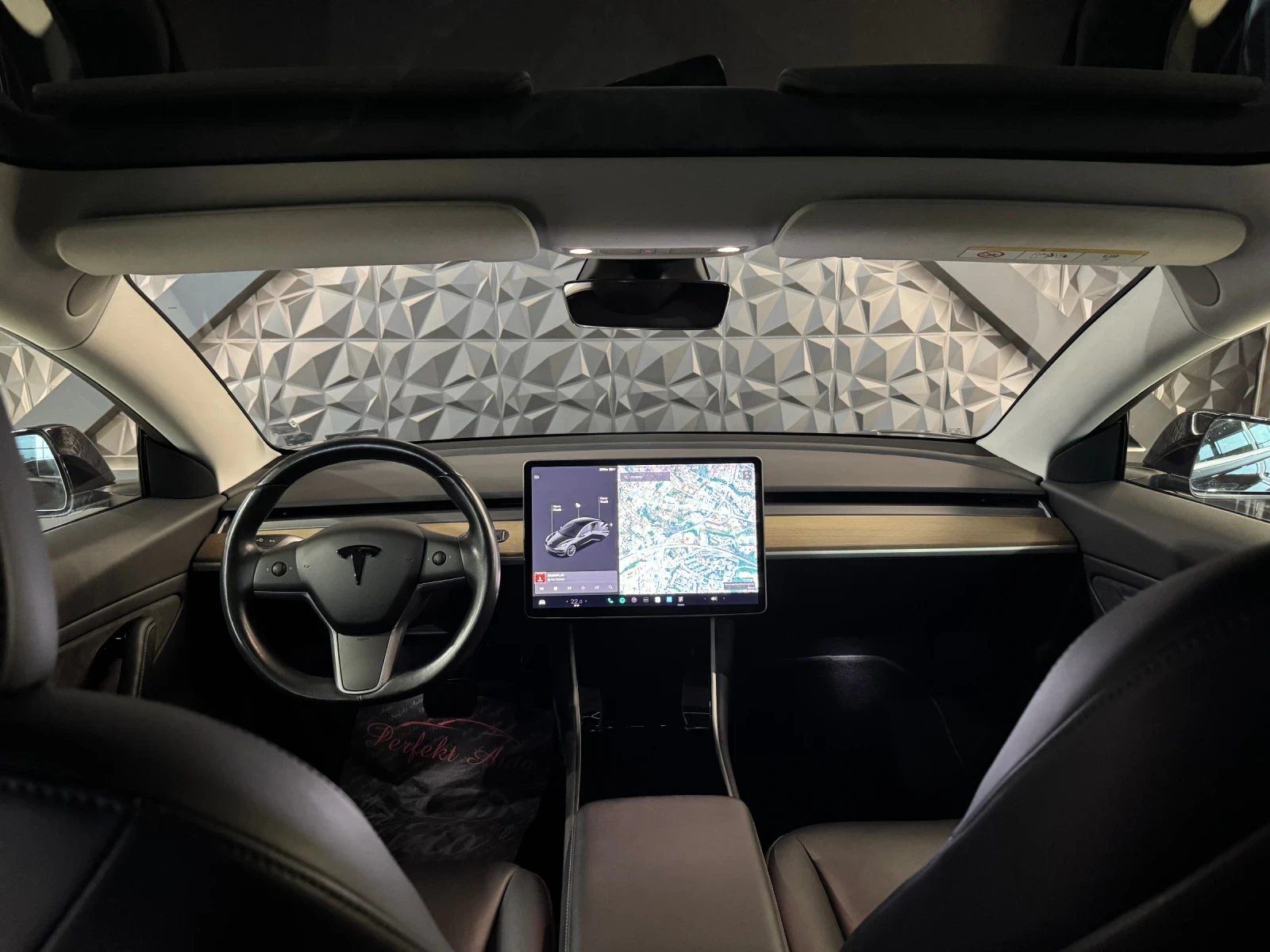 Tesla Model 3 LONG RANGE * DUALMOTOR *  - изображение 6