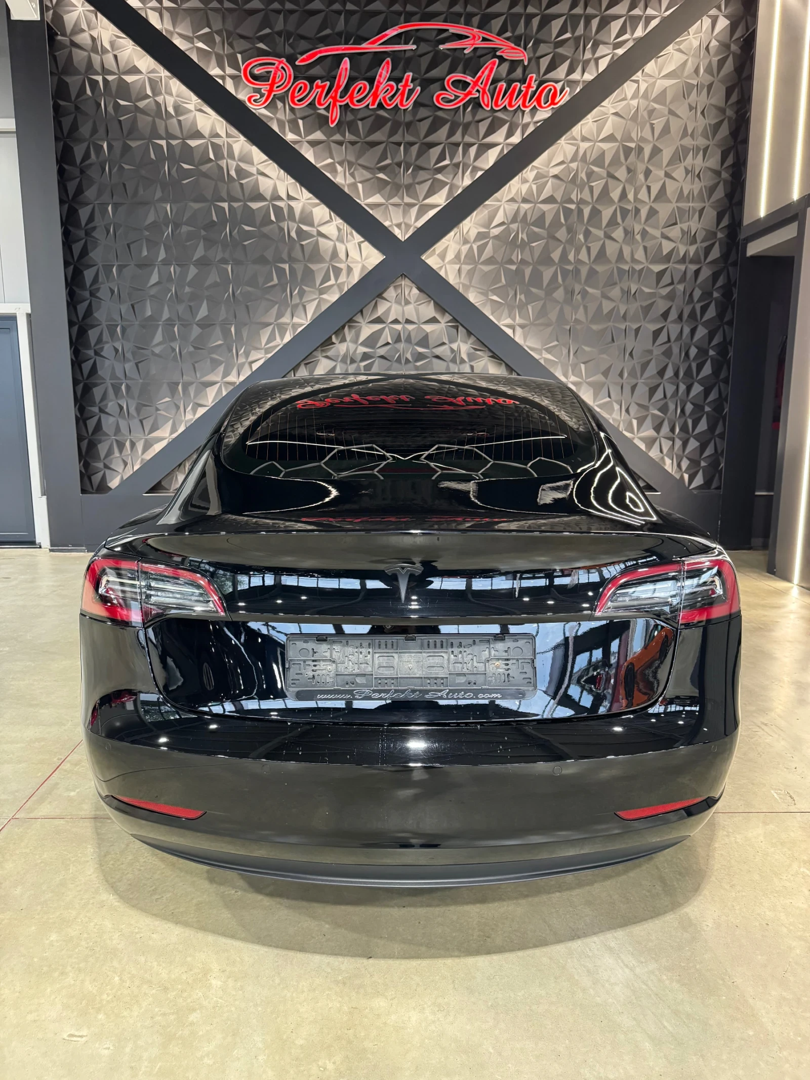 Tesla Model 3 LONG RANGE * DUALMOTOR *  - изображение 4