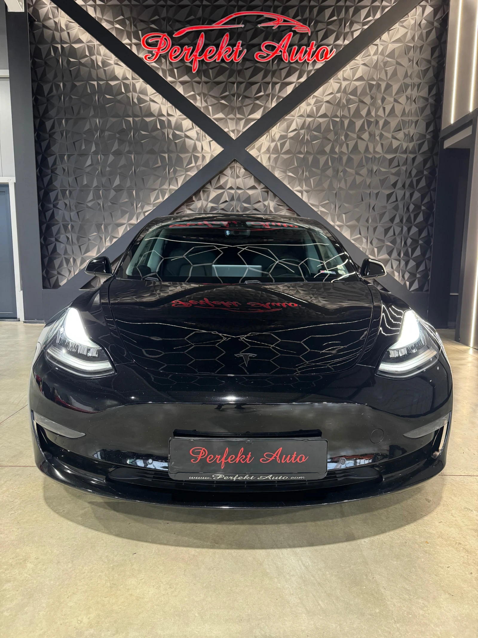 Tesla Model 3 LONG RANGE * DUALMOTOR *  - изображение 2