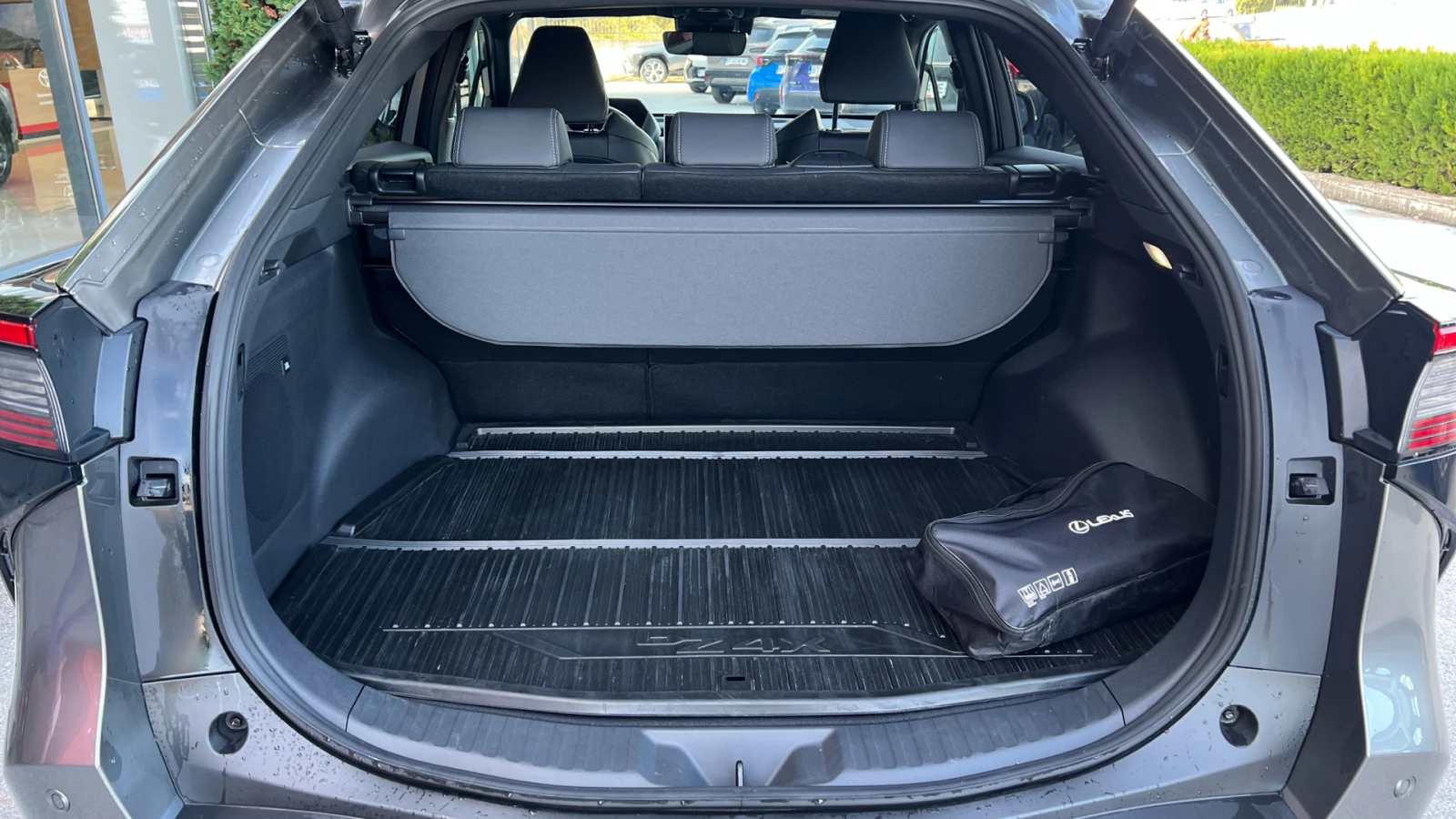 Toyota bZ4X Luxury 4x2 72kW JBL | Mobile.bg   16