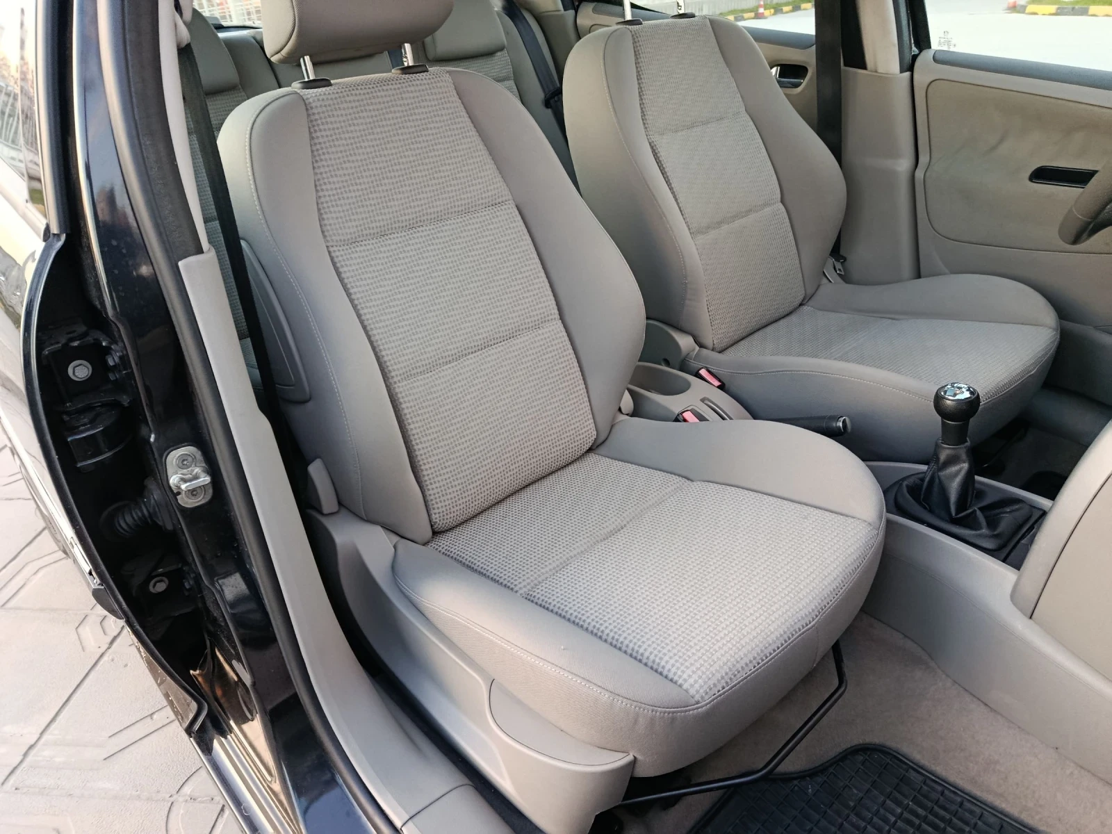 Peugeot 207 1.4 ������ ���� �������� 2010� | Mobile.bg � ����������� 11