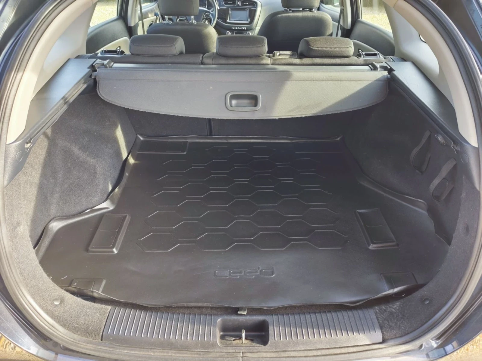 Kia Ceed 1.6-GTI-128 - изображение 8