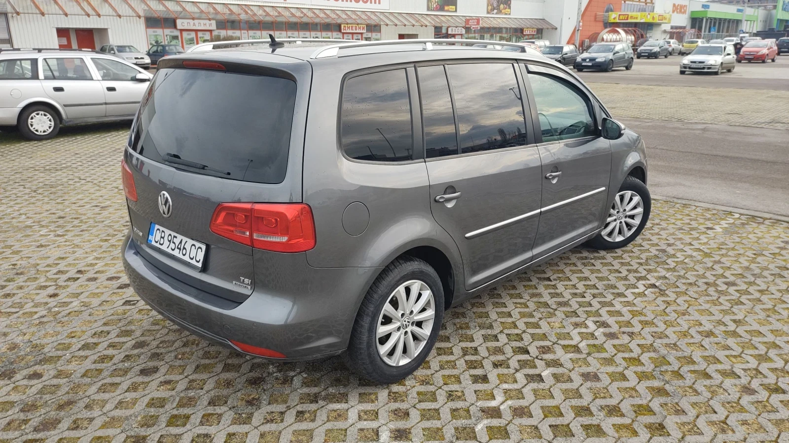 VW Touran 1.4tsi фабричен метан - изображение 3