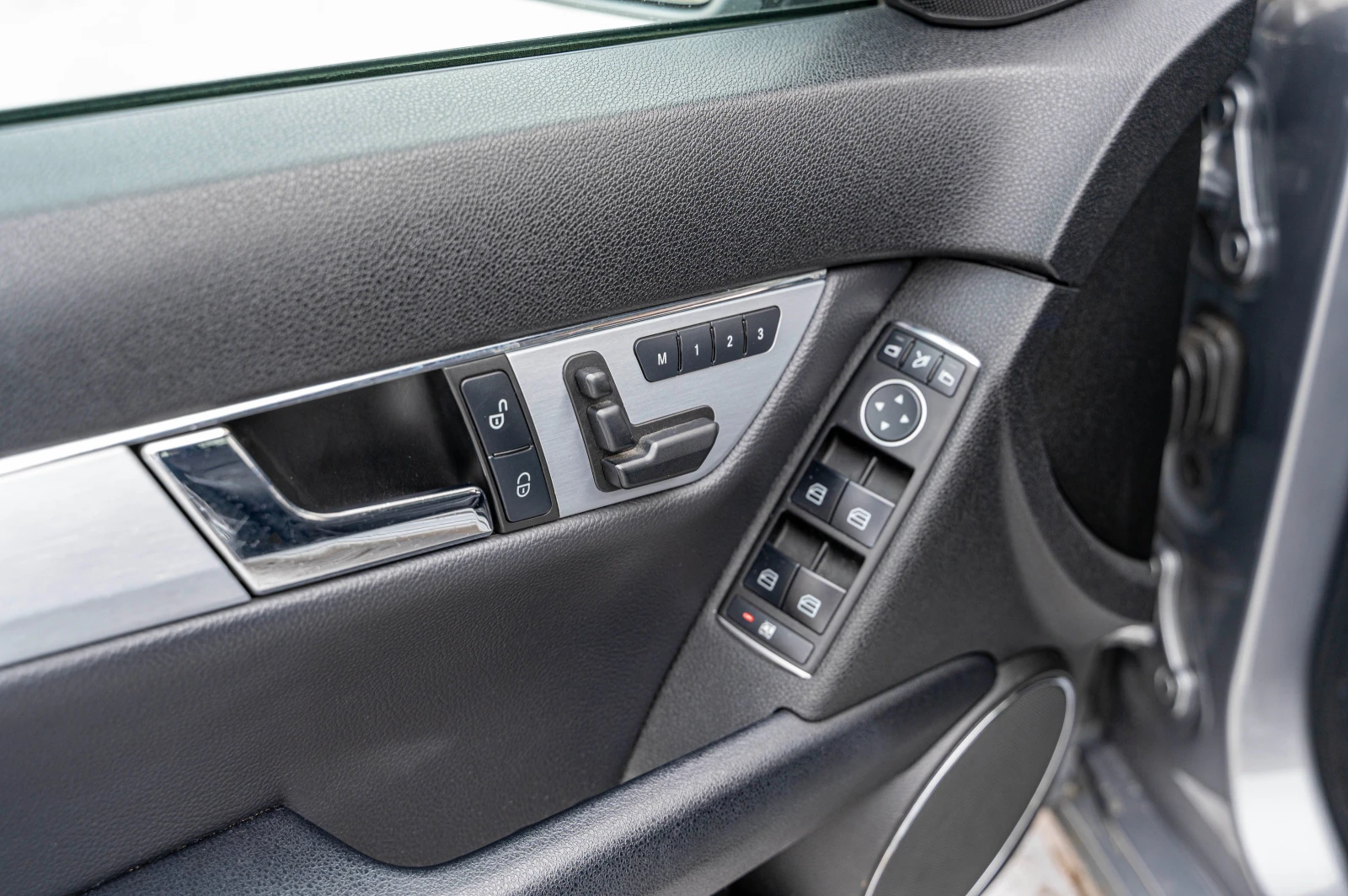 Mercedes-Benz C 220 Avangarde - изображение 10