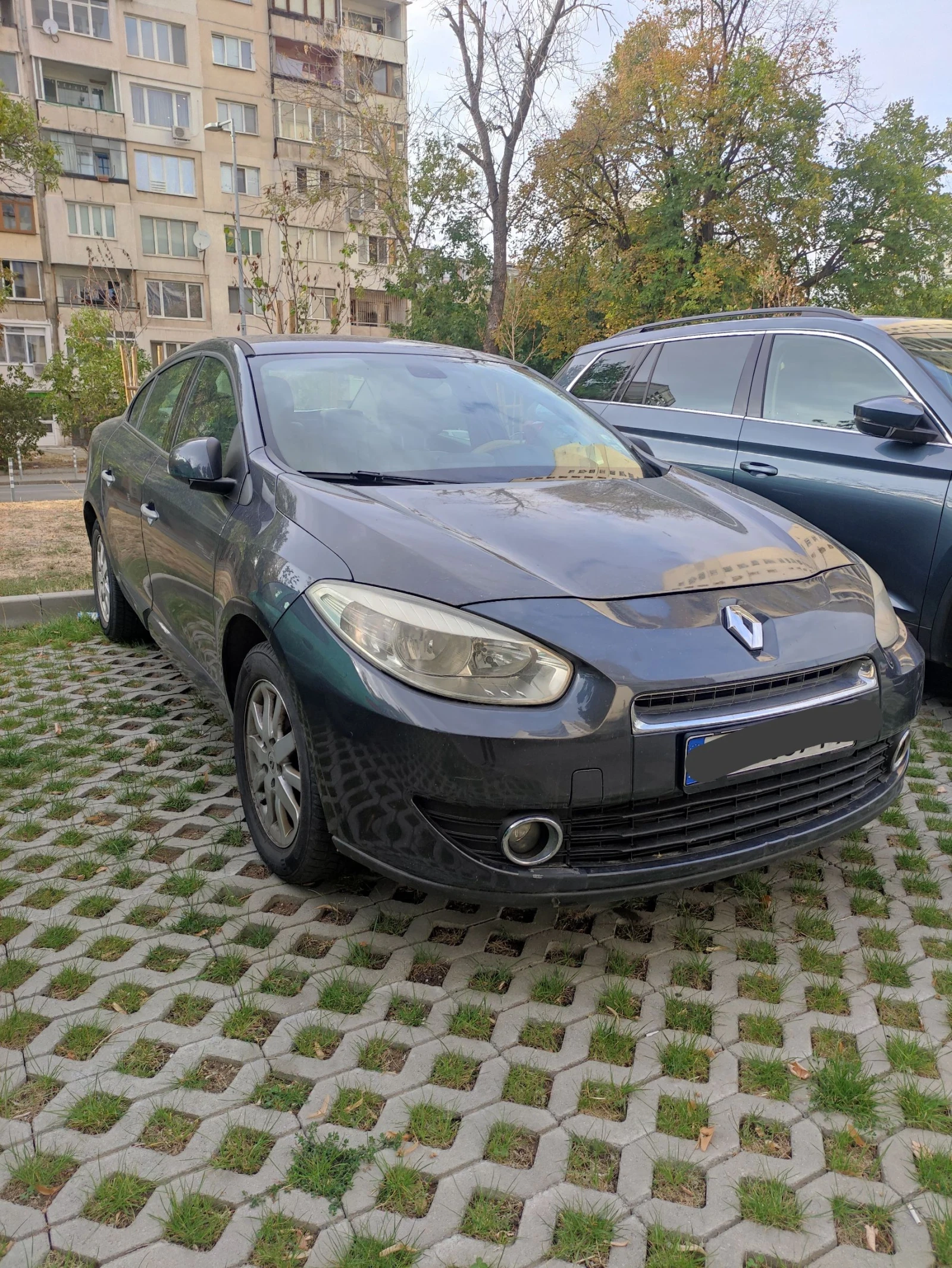 Renault Fluence, снимка 2 - Автомобили и джипове - 53801809