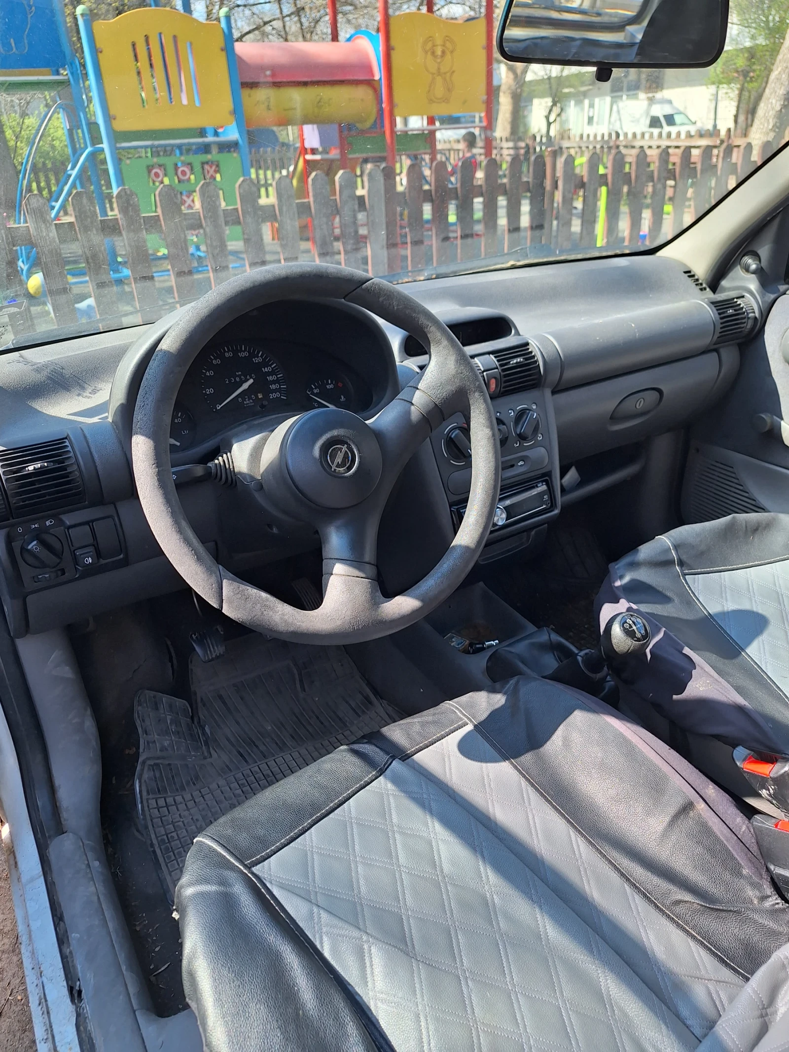 Opel Corsa Corsa B 1.7 Isuzo, снимка 6 - Автомобили и джипове - 54102861