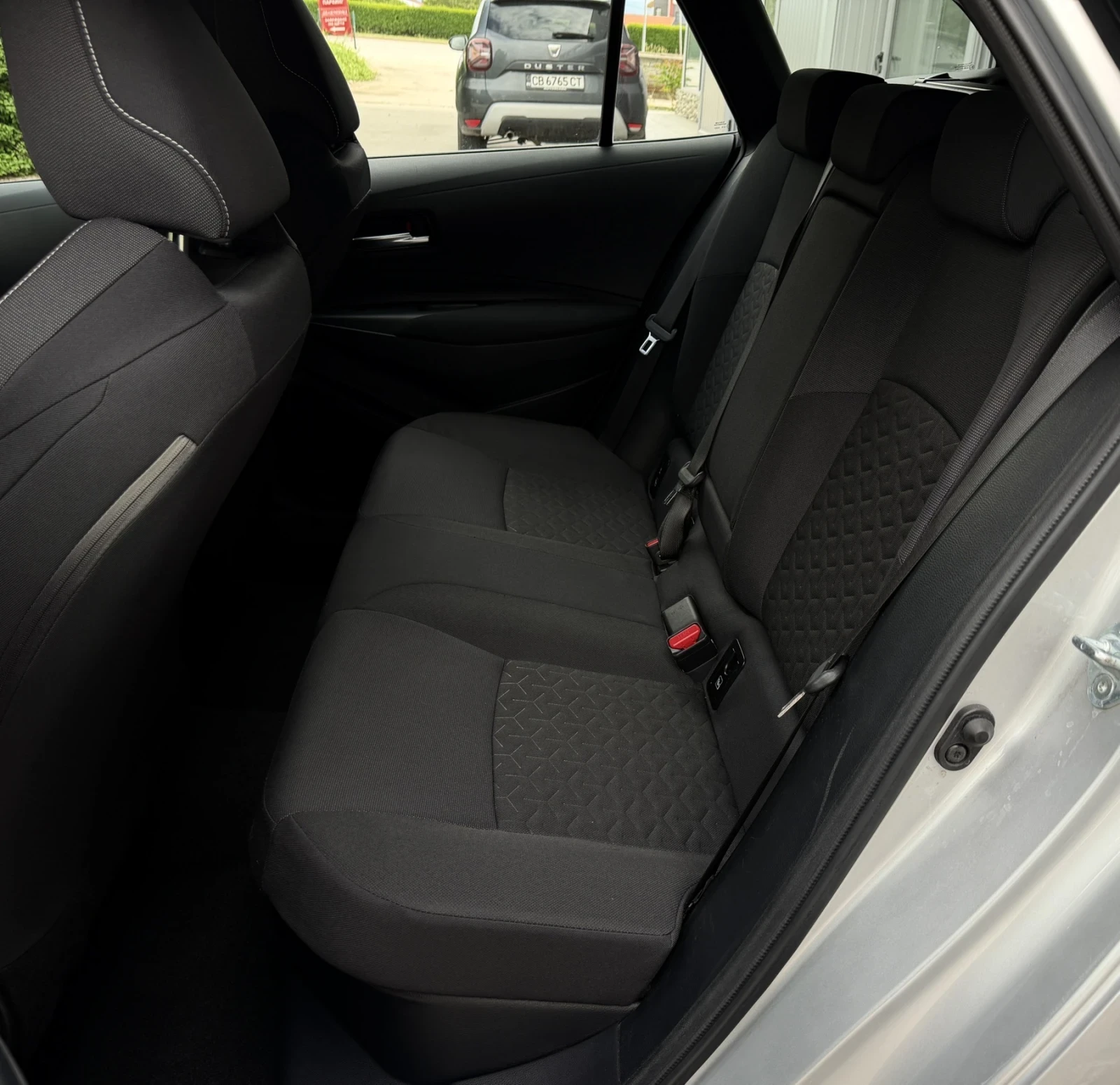 Toyota Corolla Гаранционна, снимка 11 - Автомобили и джипове - 54507546