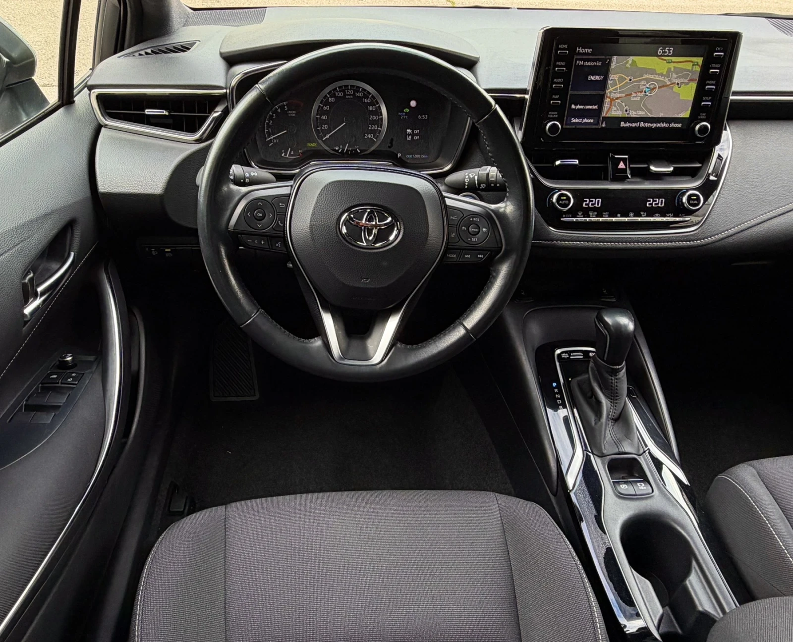 Toyota Corolla Гаранционна, снимка 7 - Автомобили и джипове - 54507546