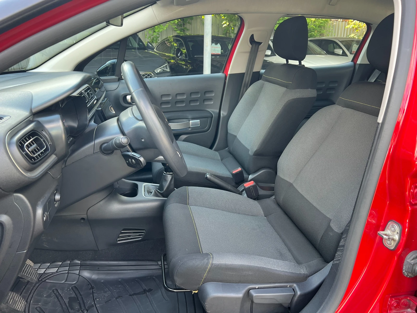 Citroen C3 SHINE , снимка 12 - Автомобили и джипове - 54780887