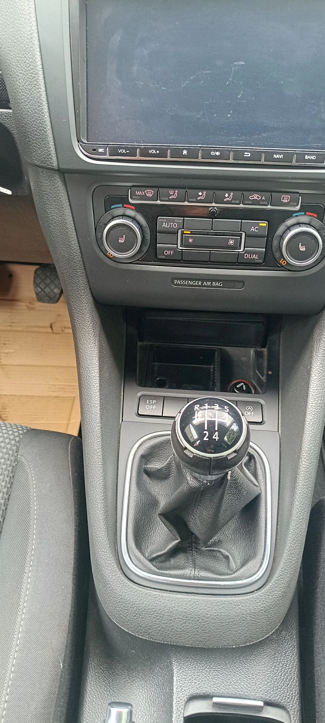 VW Golf 1.6TDI , снимка 13 - Автомобили и джипове - 54792579
