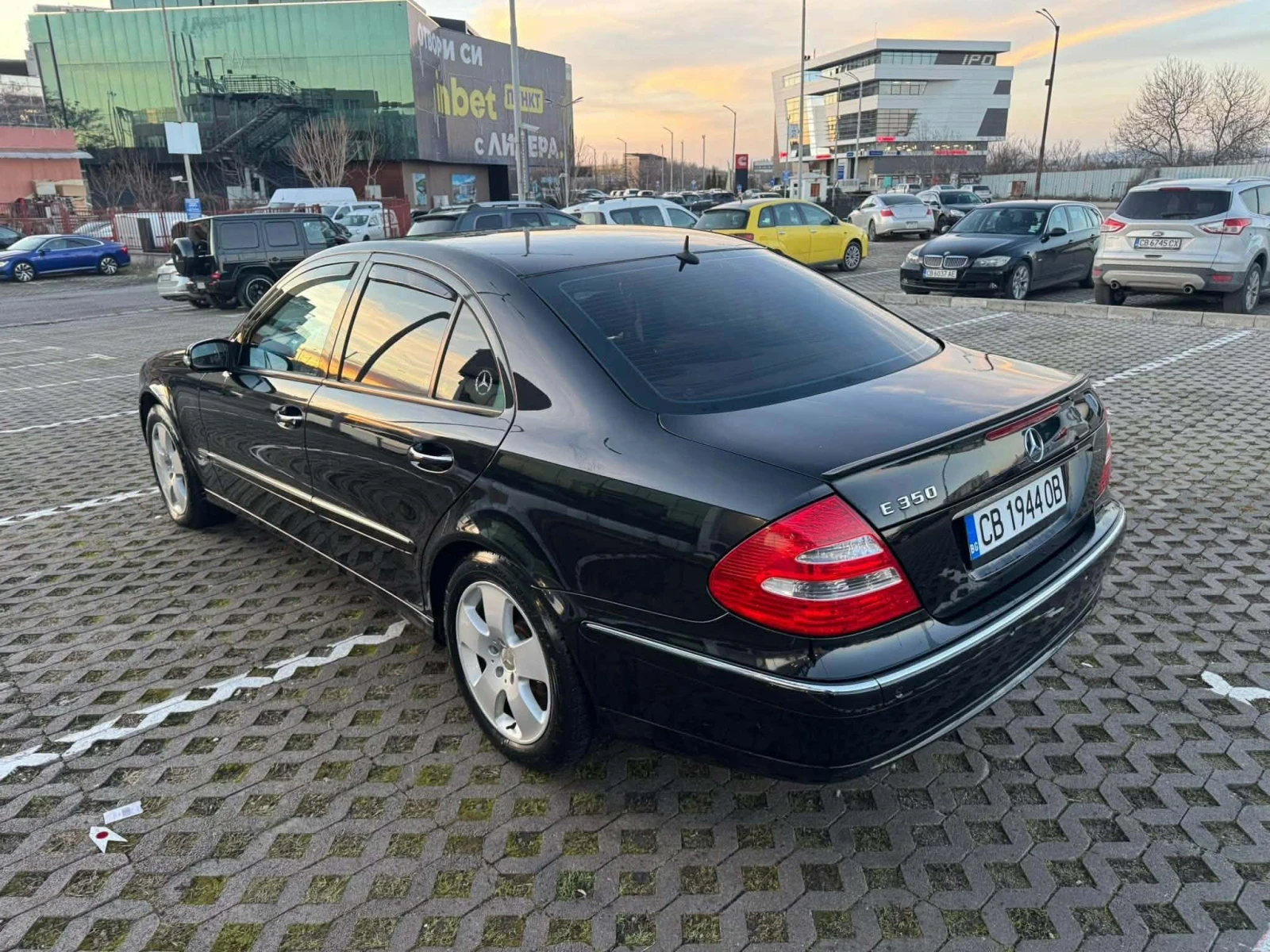 Mercedes-Benz E 350, снимка 14 - Автомобили и джипове - 54804239