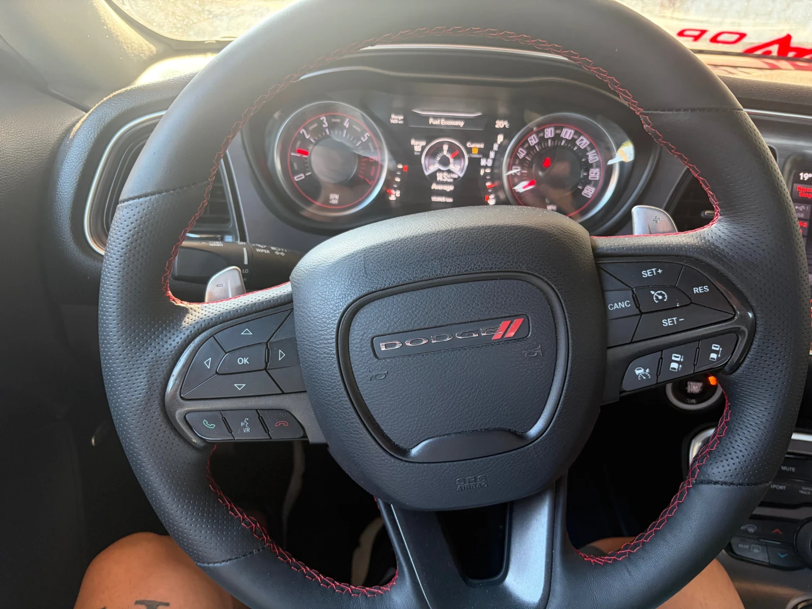 Dodge Challenger 6.4 Scat Pack, снимка 10 - Автомобили и джипове - 54966763