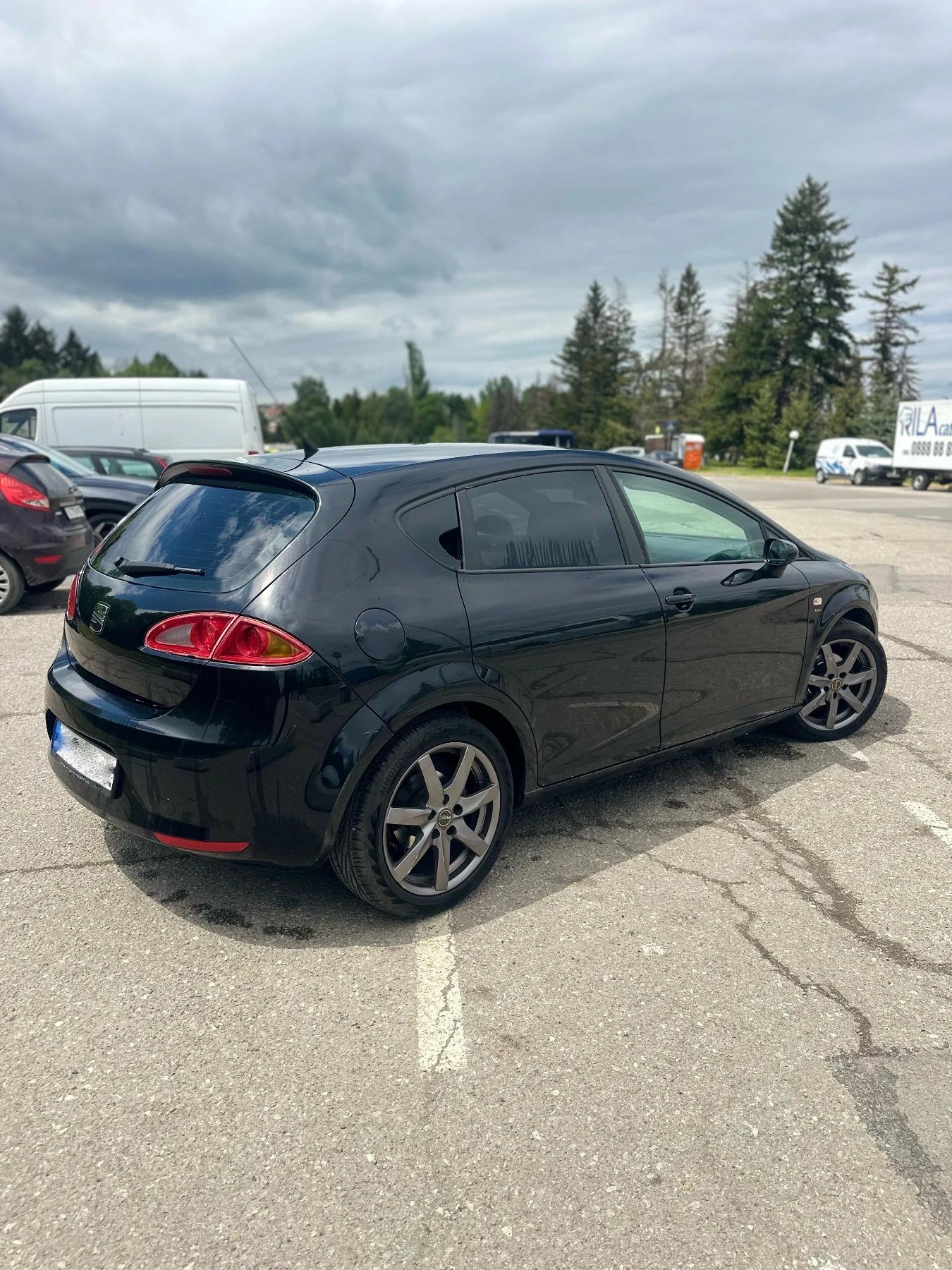 Seat Leon, снимка 4 - Автомобили и джипове - 54993509
