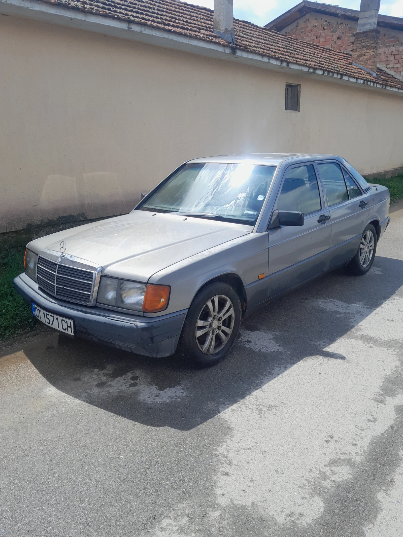 Mercedes-Benz 190