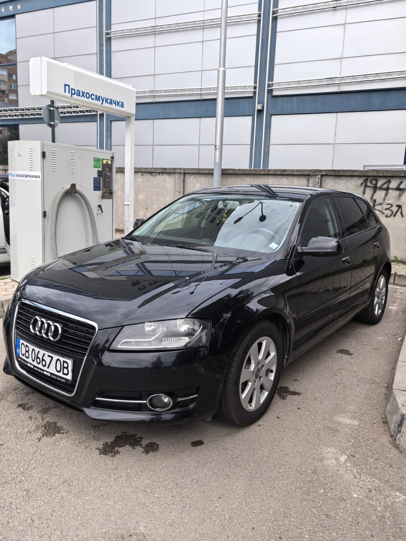 Audi A3 1.6 tdi, снимка 2 - Автомобили и джипове - 55212338