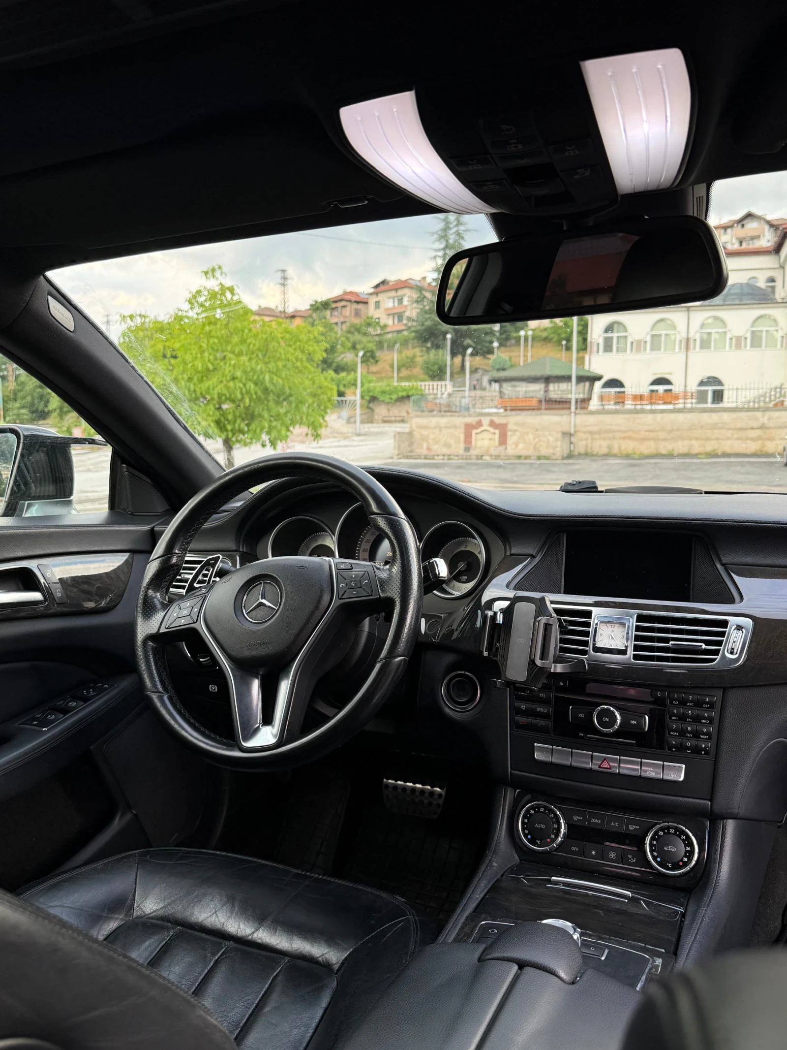 Mercedes-Benz CLS 350, снимка 10 - Автомобили и джипове - 55224078