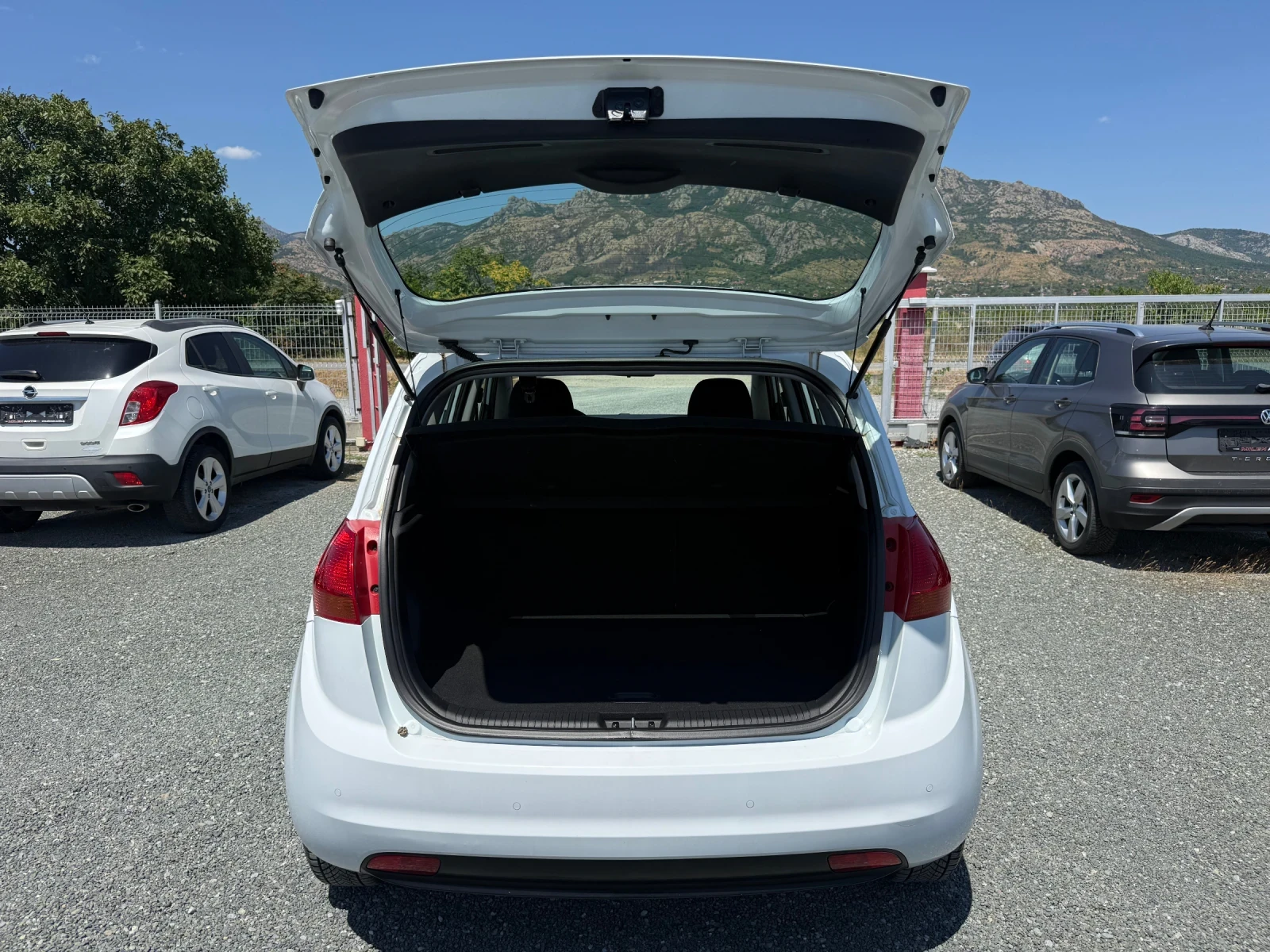 Kia Venga (KATO ����)^(���) | Mobile.bg � ����������� 13