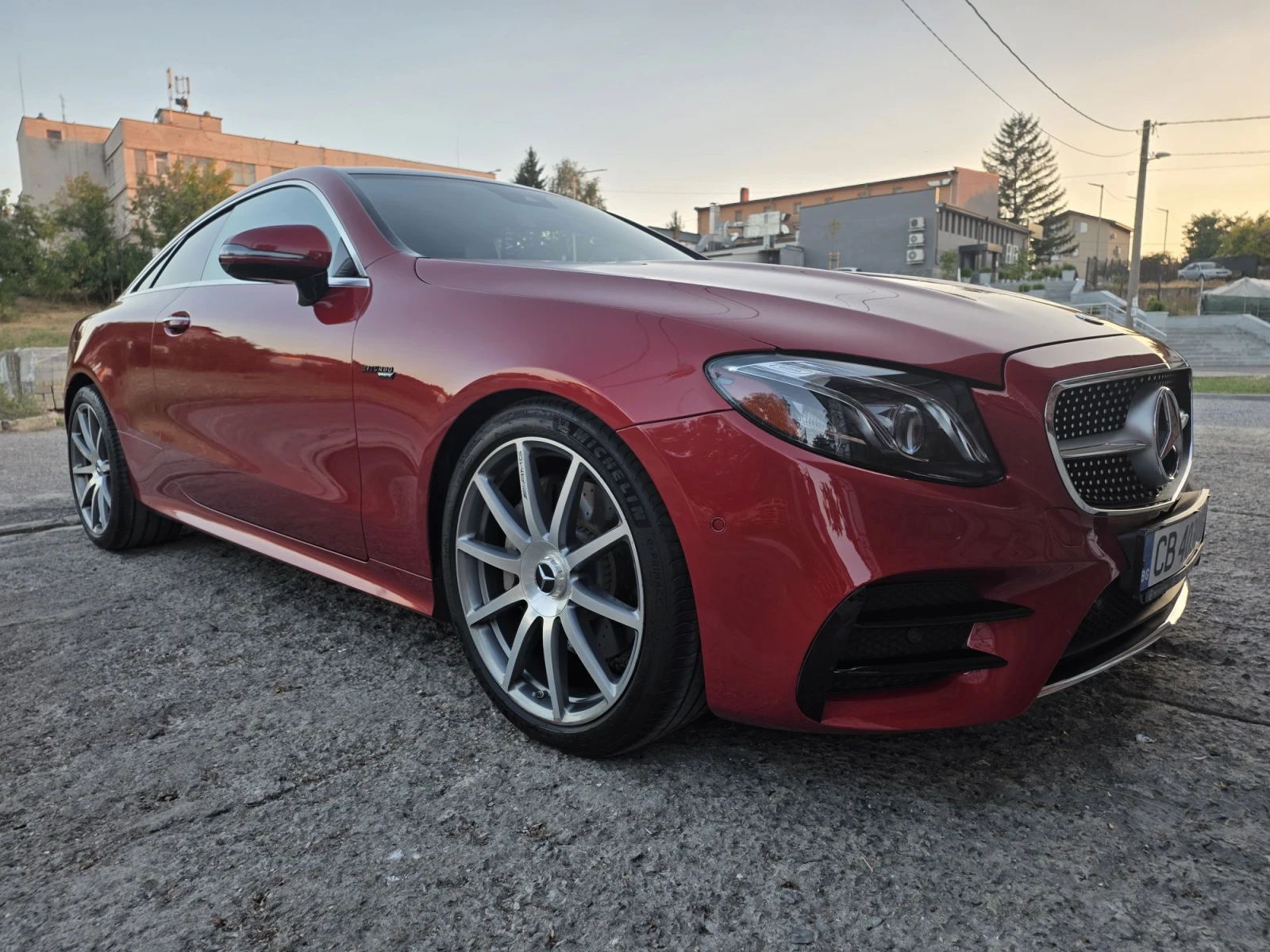Mercedes-Benz E 400 4Matic AMG, снимка 3 - Автомобили и джипове - 55743427