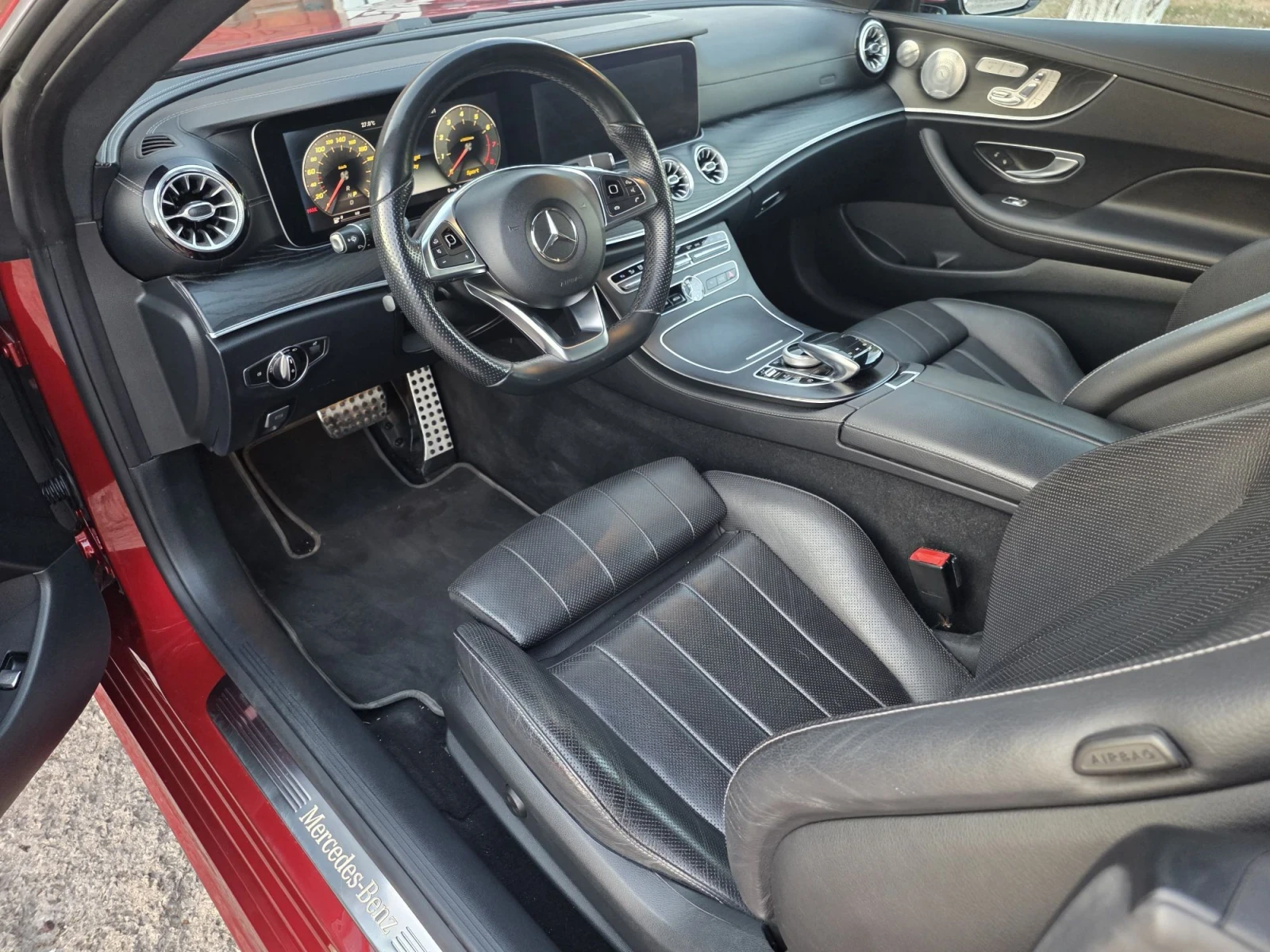 Mercedes-Benz E 400 4Matic AMG, снимка 8 - Автомобили и джипове - 55743427