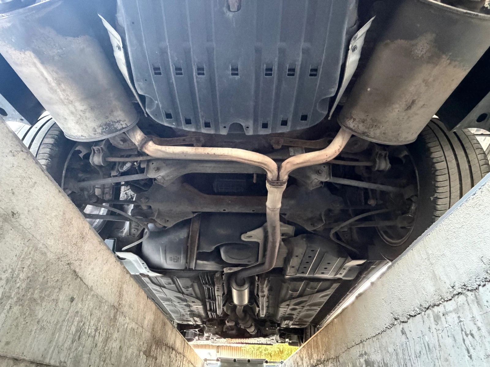 Honda Accord 2.4 i-VTEC Executive Автоматик, снимка 9 - Автомобили и джипове - 56001894