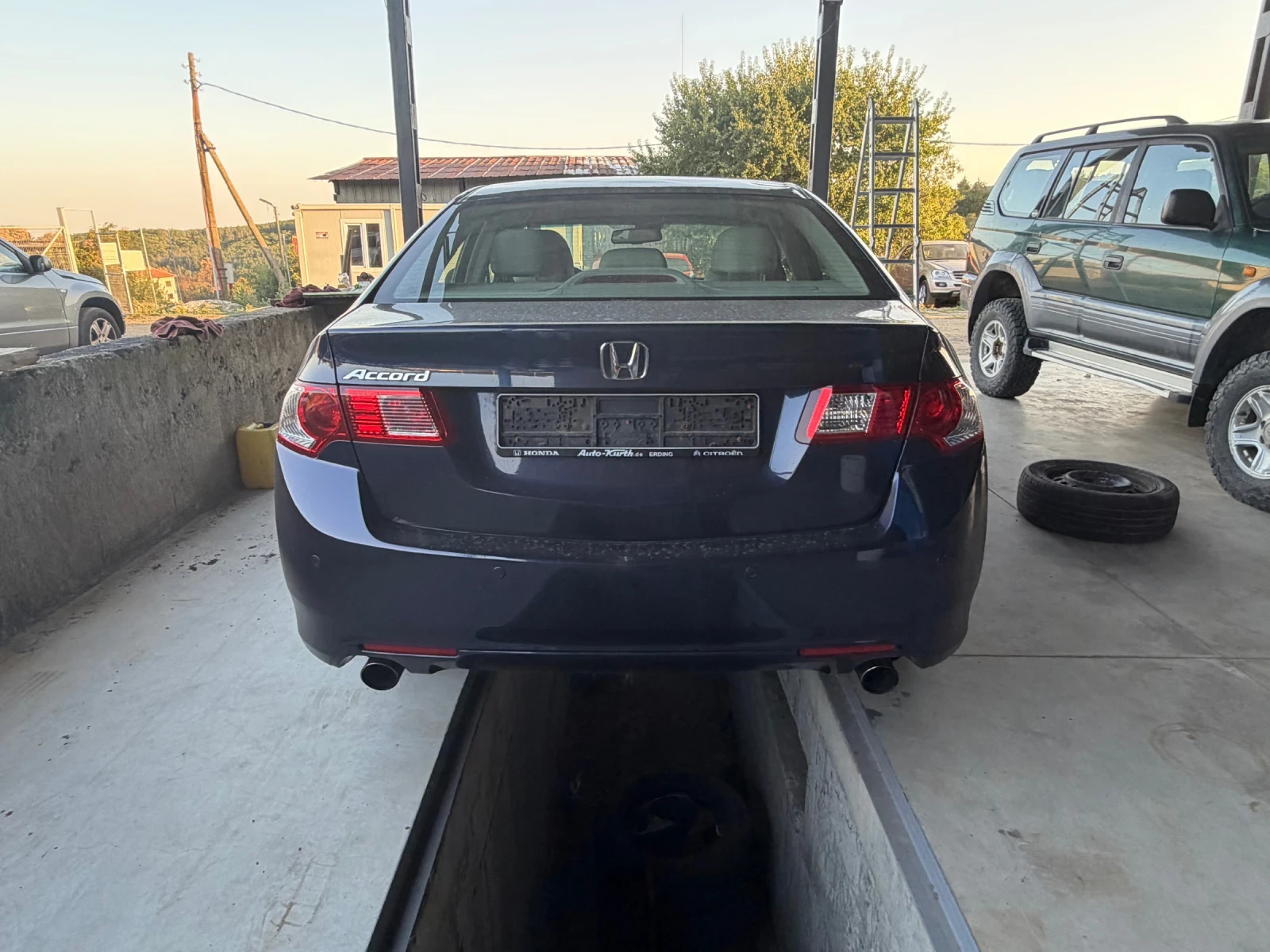 Honda Accord 2.4 i-VTEC Executive Автоматик, снимка 5 - Автомобили и джипове - 56001894