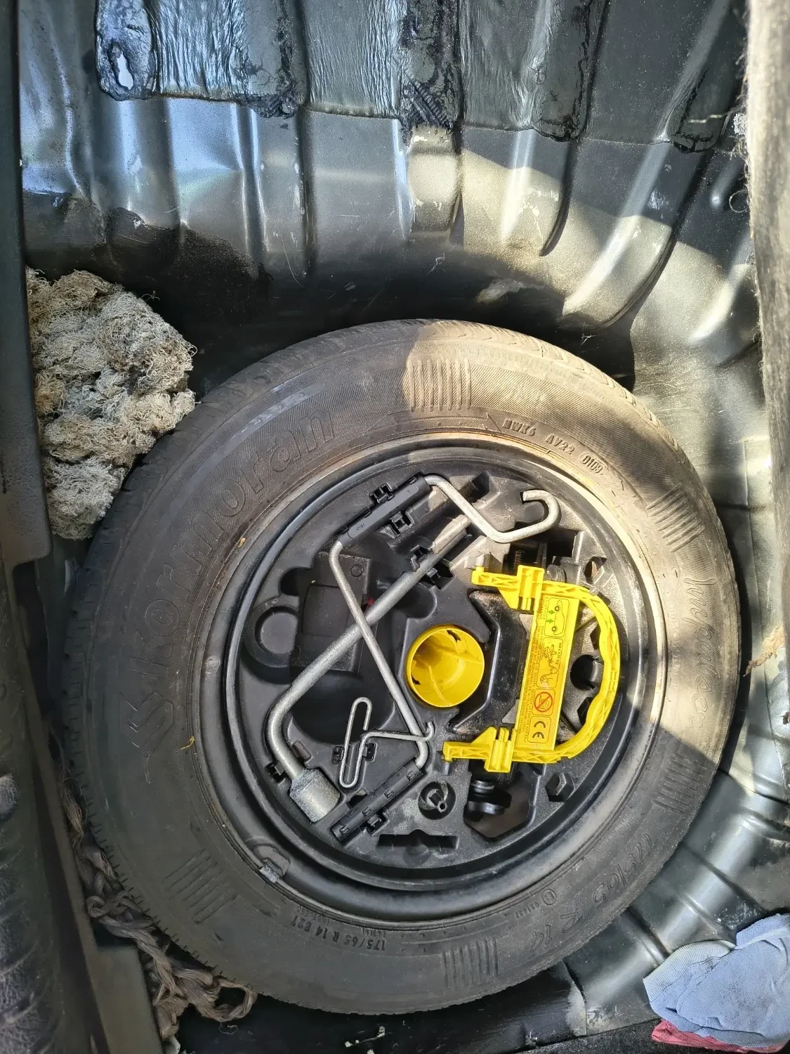Renault Clio 1.9D, снимка 8 - Автомобили и джипове - 56215696