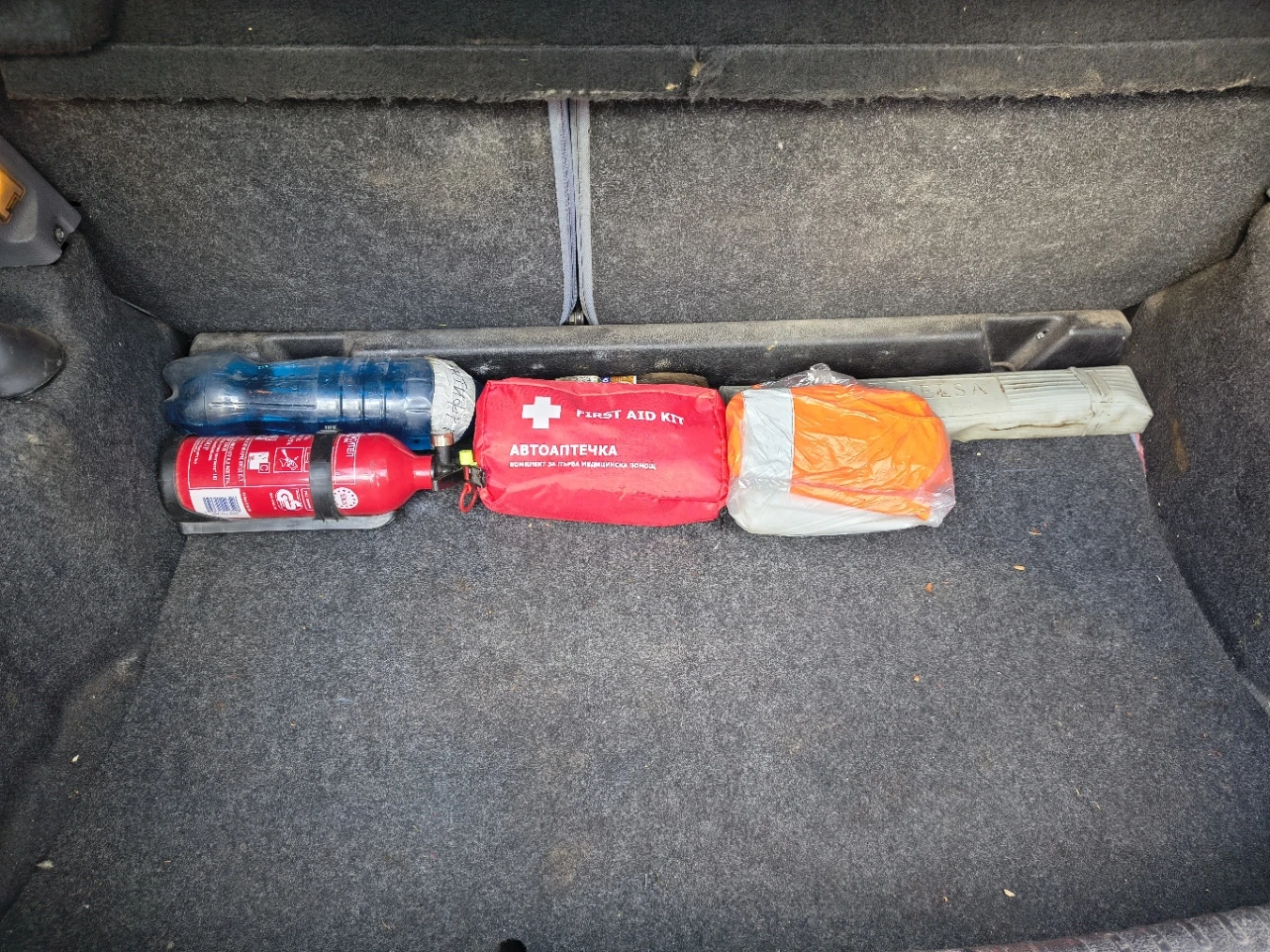 Renault Clio 1.9D, снимка 9 - Автомобили и джипове - 56215696