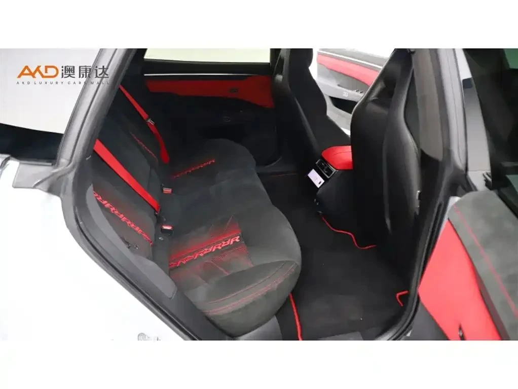 Zeekr 001, снимка 9 - Автомобили и джипове - 56687252
