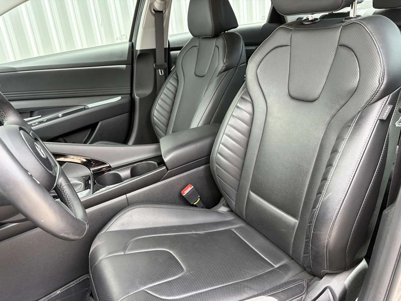 Hyundai Elantra Luxury DCT, снимка 8 - Автомобили и джипове - 56703140