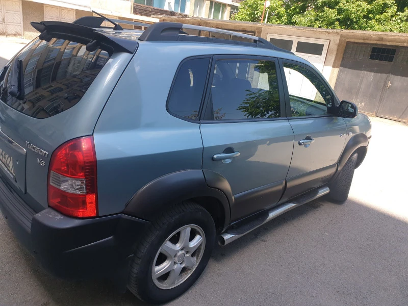 Hyundai Tucson, снимка 6 - Автомобили и джипове - 49533326