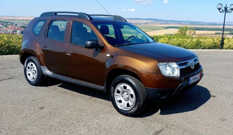 Dacia Duster 1.6 ГАЗ, снимка 4 - Автомобили и джипове - 47319232