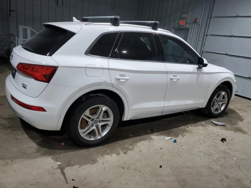 Audi Q5 PREMIUM* Подгрев* З.Камера* , снимка 3 - Автомобили и джипове - 48868121