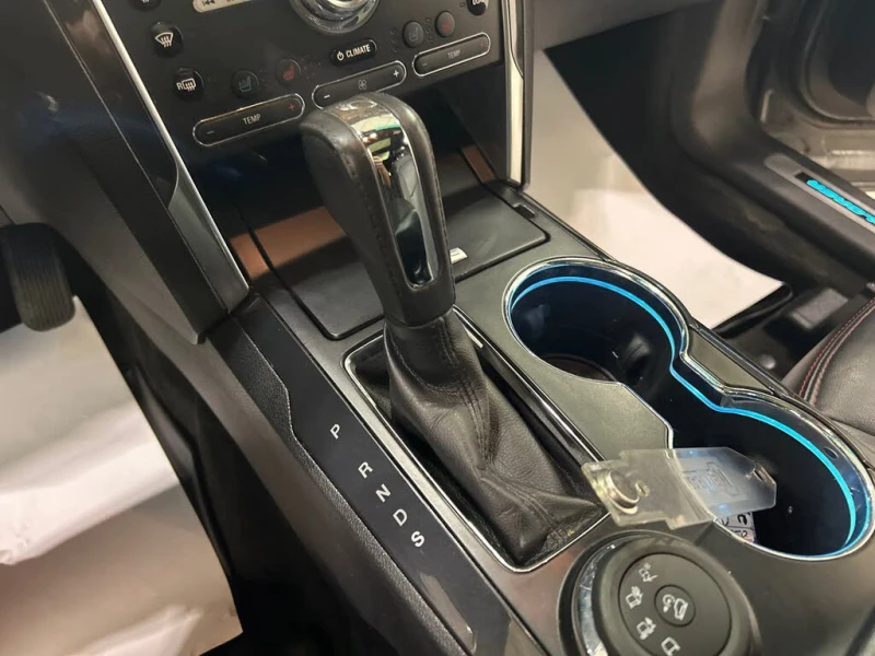 Ford Explorer Sport* AWD* АвтоКредит* (ЦЕНА ДО БГ), снимка 12 - Автомобили и джипове - 52631169