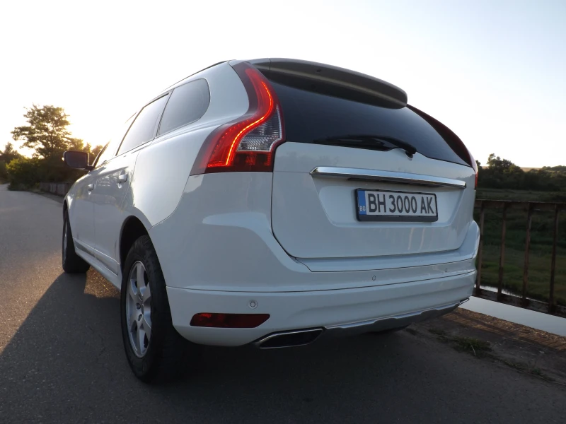 Volvo XC60 D5244T17, снимка 4 - Автомобили и джипове - 52919049