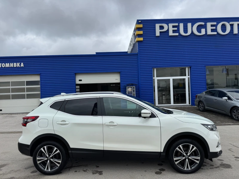 Nissan Qashqai 1.5D Панорама Подгрев, снимка 6 - Автомобили и джипове - 53430569