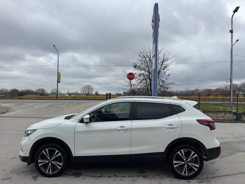 Nissan Qashqai 1.5D Панорама Подгрев, снимка 2 - Автомобили и джипове - 53430569