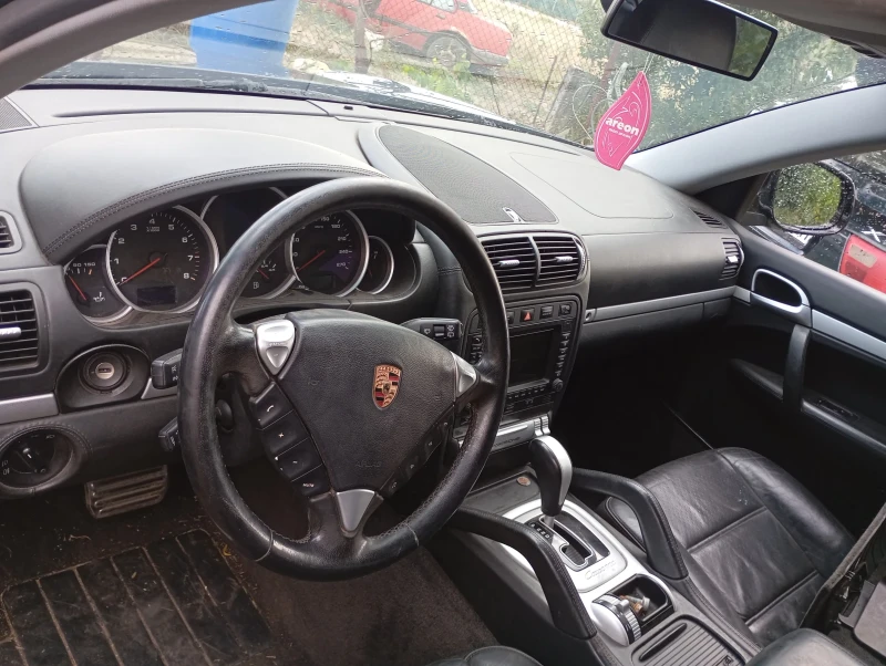 Porsche Cayenne 4.5, снимка 6 - Автомобили и джипове - 53442651