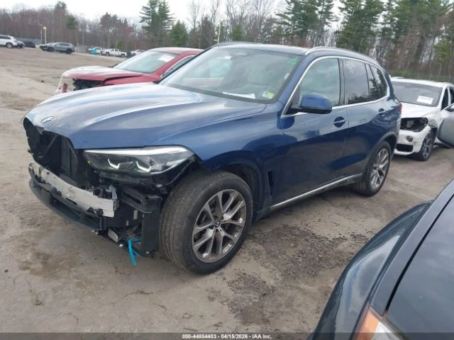BMW X5 * xDrive40i* КОЖА* ПОДГРЕВ* ПАНОРАМА* HUD* HARMAN , снимка 2 - Автомобили и джипове - 54460415
