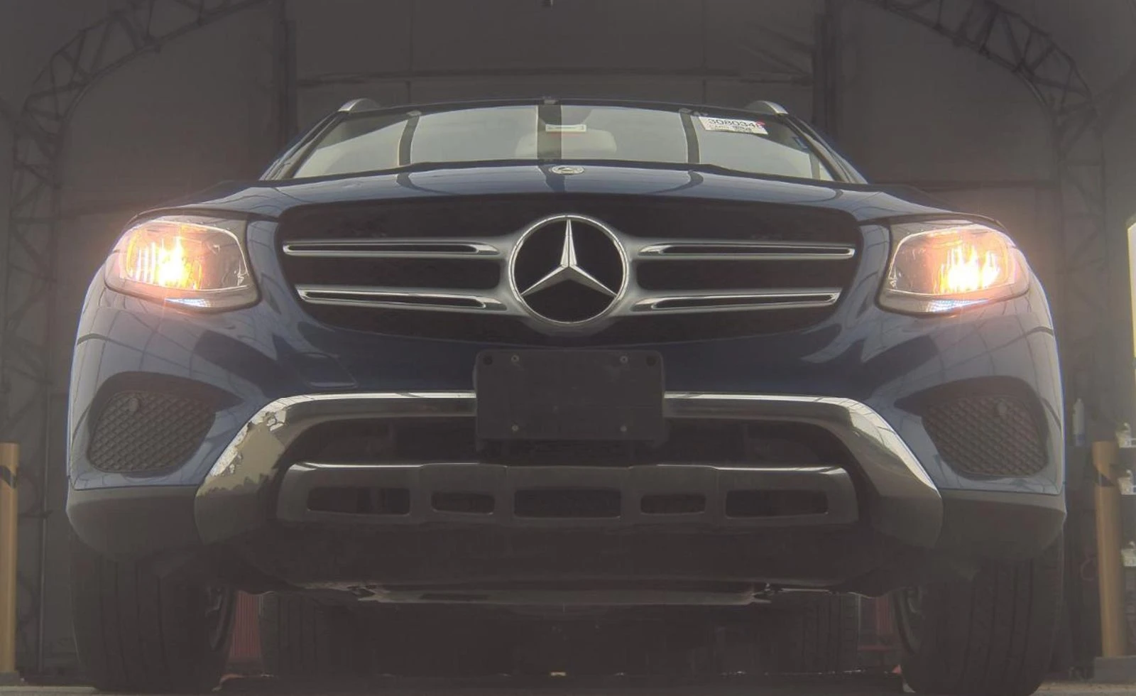 Mercedes-Benz GLC 300 4MATIC* ПОДГРЕВ* КАМЕРА* КЕЙЛЕС* LANE* ASSIST - изображение 5