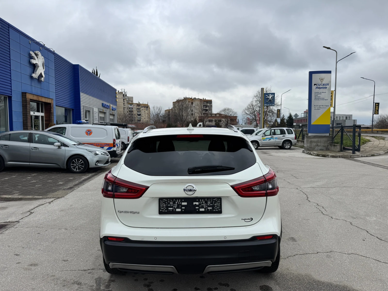 Nissan Qashqai 1.5D Панорама Подгрев - изображение 4