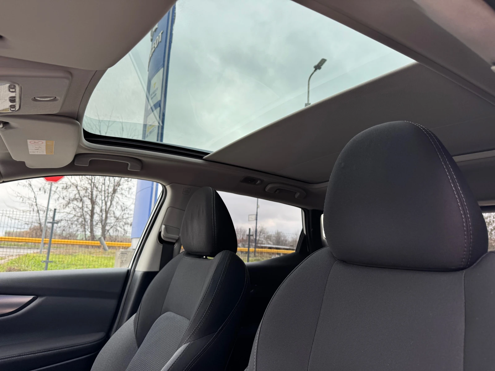 Nissan Qashqai 1.5D �������� ������� | Mobile.bg � ����������� 12