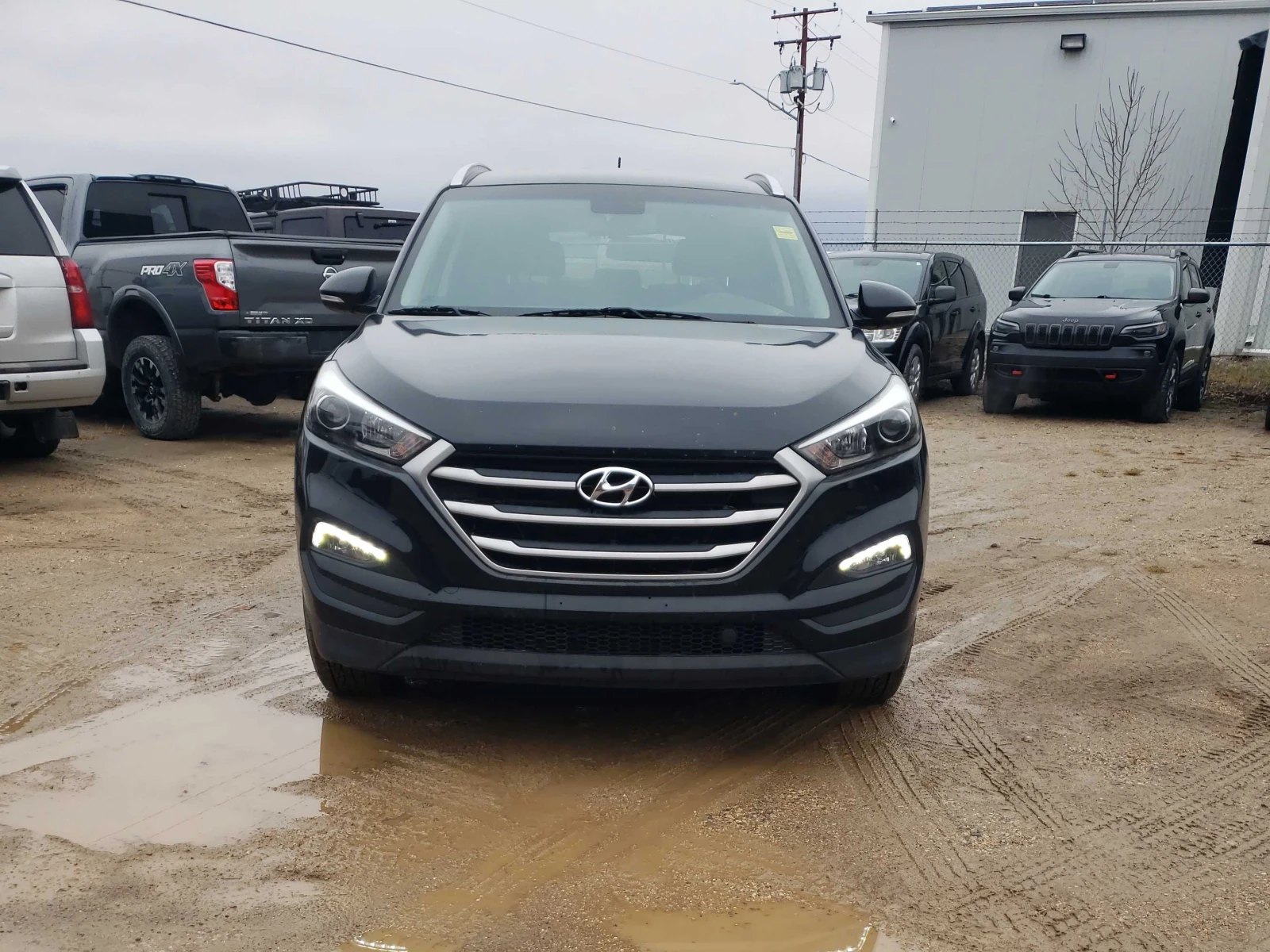 Hyundai Tucson 2.0L 4cyl AWD | Mobile.bg � ����������� 6