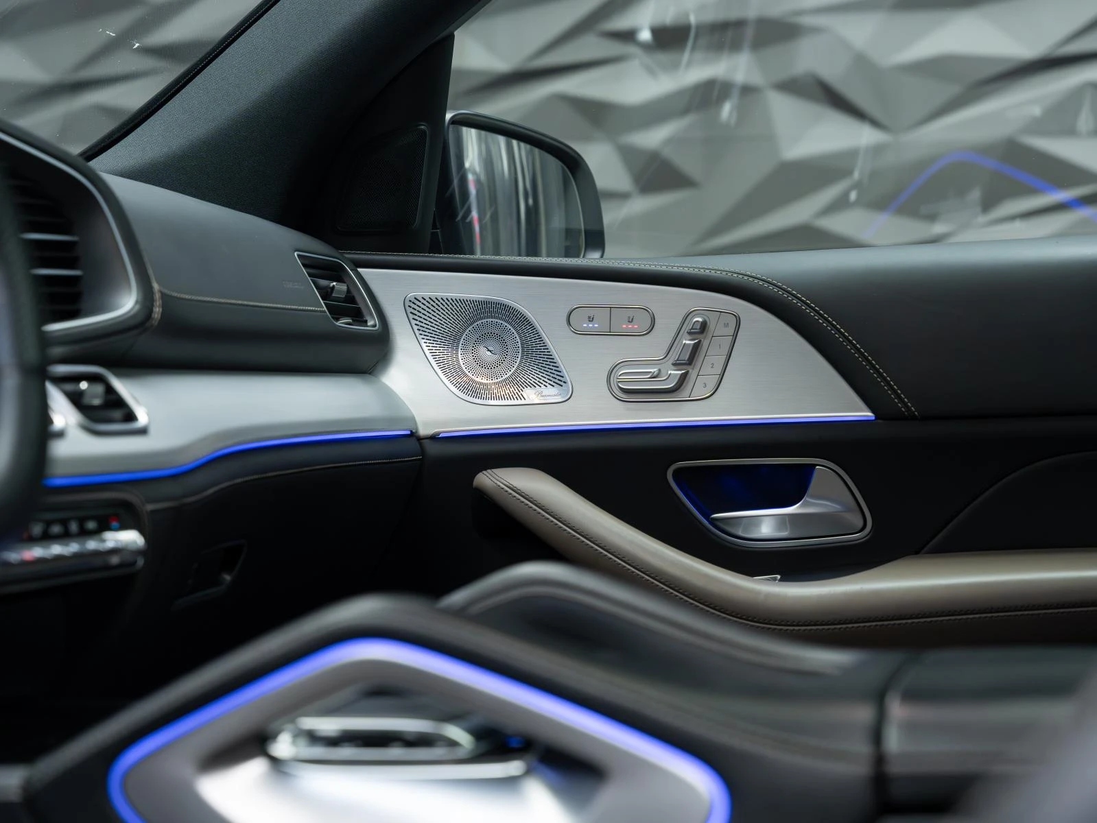 Mercedes-Benz GLE 53 4MATIC BURMESTER* MEMORY* 360CAM* ������* AIRMATIC* PANO* | Mobile.bg � ����������� 14