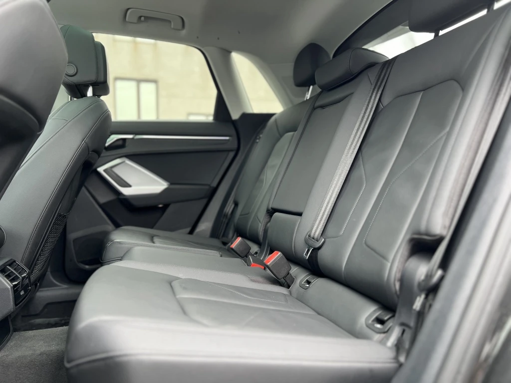 Audi Q3 Progressiv, снимка 15 - Автомобили и джипове - 54595003