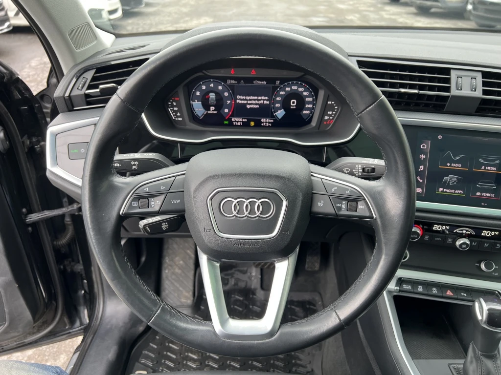 Audi Q3 Progressiv, снимка 9 - Автомобили и джипове - 54595003