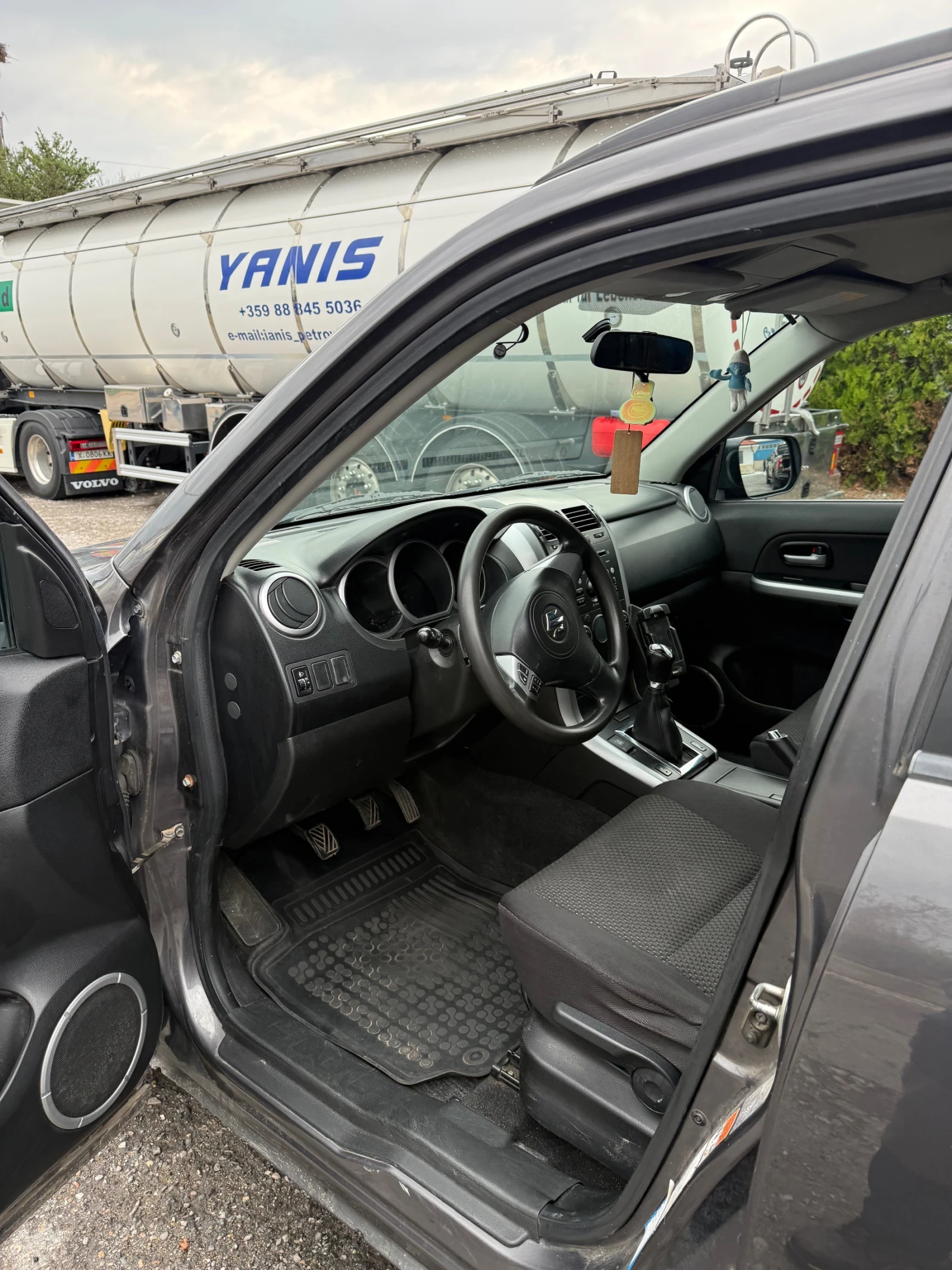 Suzuki Grand vitara 1.9 ddis, снимка 11 - Автомобили и джипове - 54622994