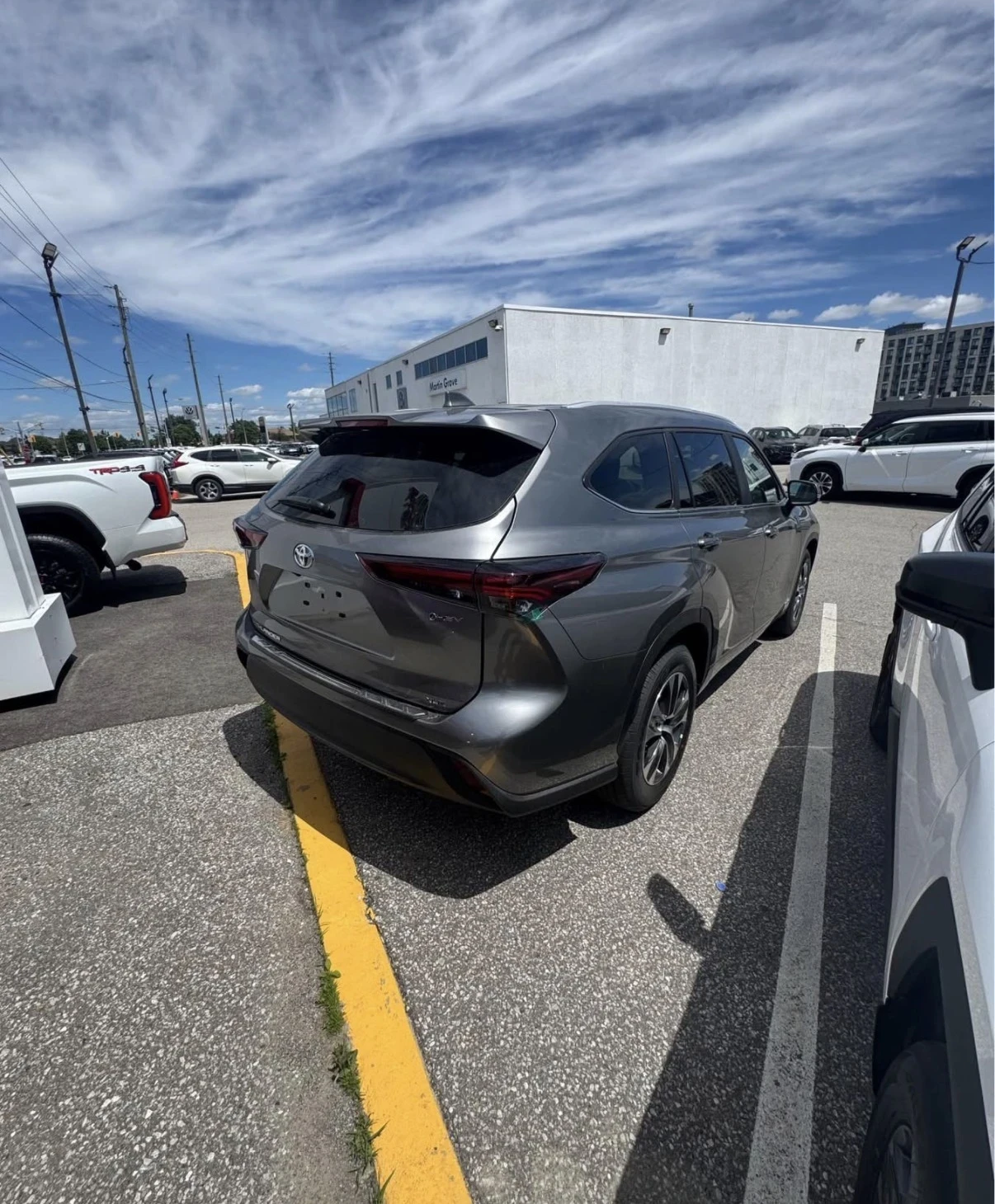 Toyota Highlander HYBRID * 8 MЕСТЕН * AWD * НОВ ОТ ПРЕДСТАВИТЕЛСТВО , снимка 7 - Автомобили и джипове - 54911896